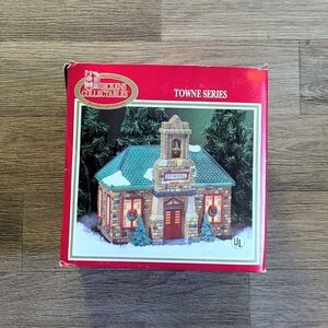 New NIB Dickens Collectables School House Vintage 1995 Christmas Village